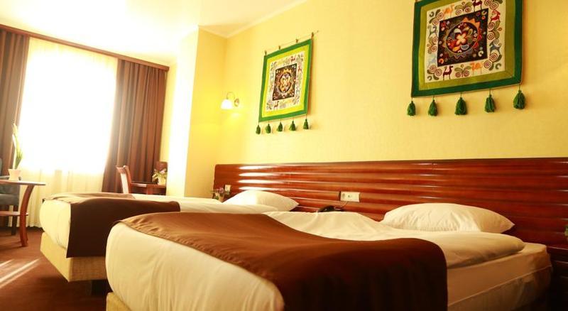 Green City Hotel Bişkek Dış mekan fotoğraf