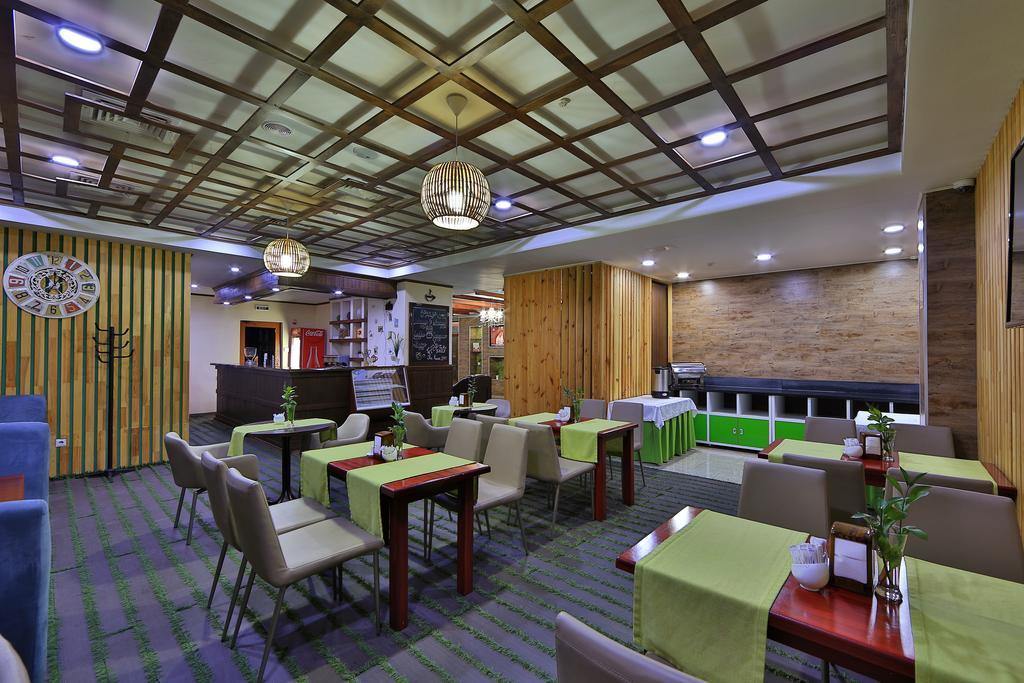 Green City Hotel Bişkek Dış mekan fotoğraf