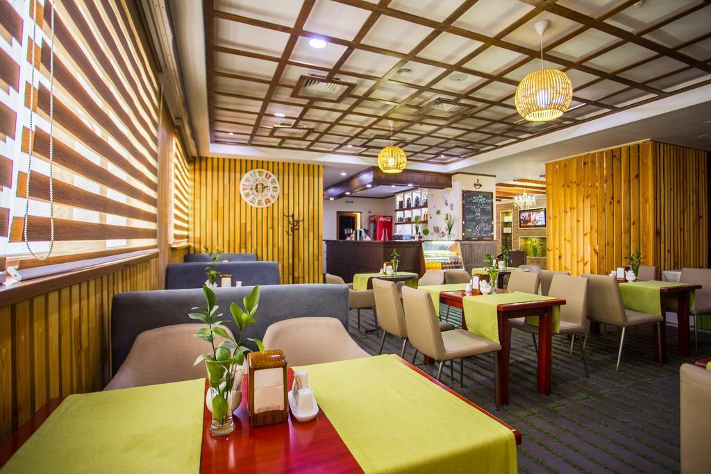Green City Hotel Bişkek Dış mekan fotoğraf