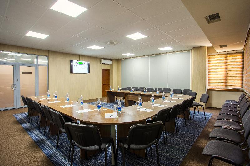 Green City Hotel Bişkek Dış mekan fotoğraf