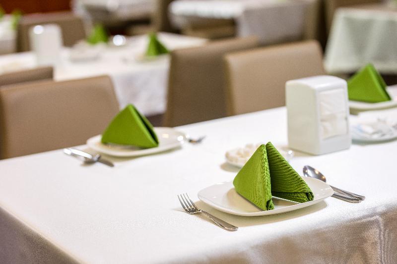 Green City Hotel Bişkek Dış mekan fotoğraf