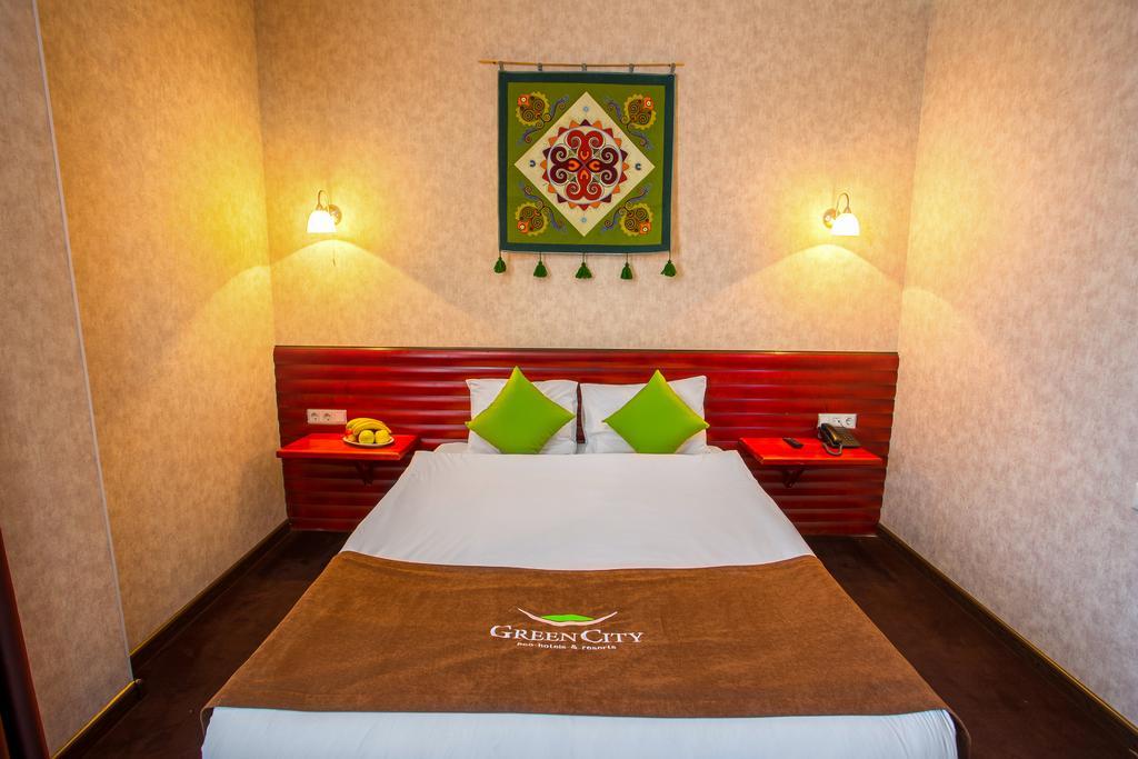 Green City Hotel Bişkek Dış mekan fotoğraf