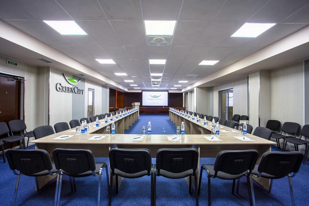 Green City Hotel Bişkek Dış mekan fotoğraf