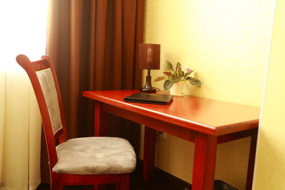 Green City Hotel Bişkek Dış mekan fotoğraf