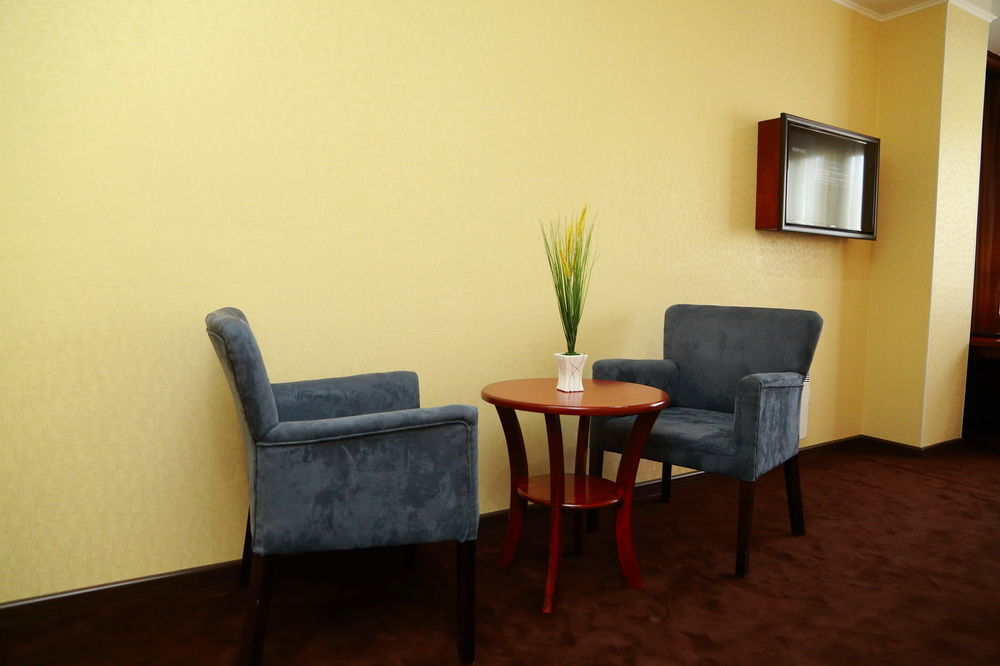 Green City Hotel Bişkek Dış mekan fotoğraf