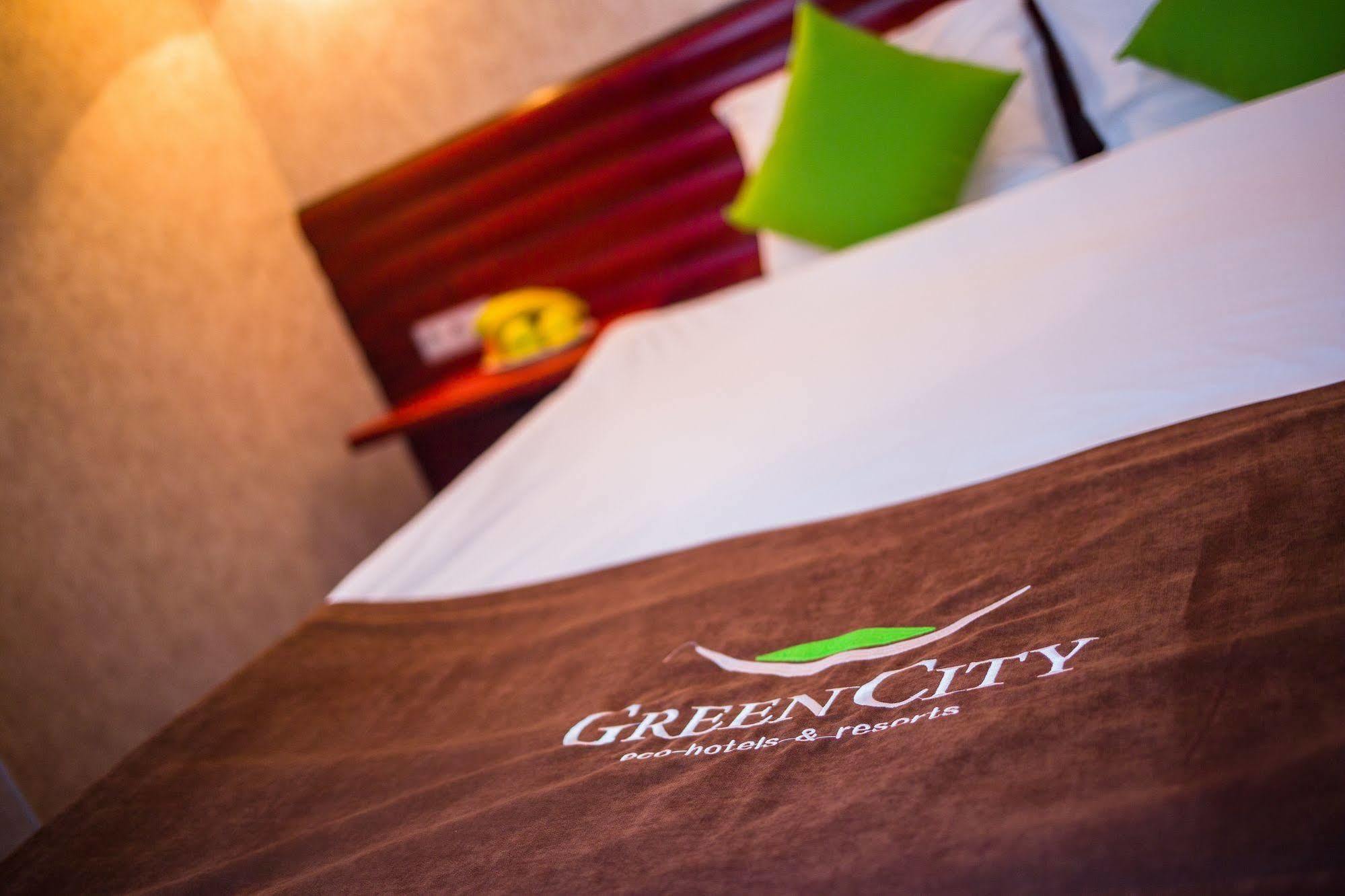 Green City Hotel Bişkek Dış mekan fotoğraf